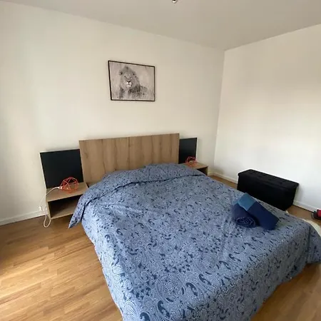 Le Relais Des Trois Chateaux Apartment